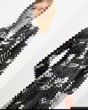 Desigual sacou NEWSPAPER BLAC culoarea negru, un singur rând de nasturi, cu imprimeu, 25WWEW20