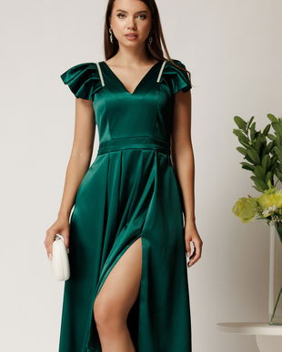 Rochie midi verde din tafta in clos cu perlute si volane la maneci