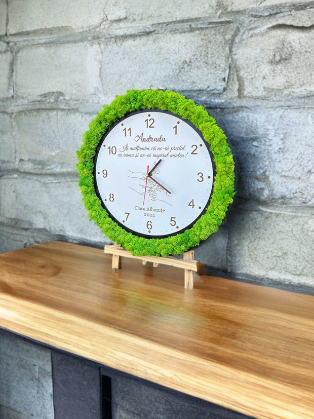 Ceas Personalizat cu Licheni Verzi 40 cm, Cadou pentru Cadre Didactice sau Aniversări