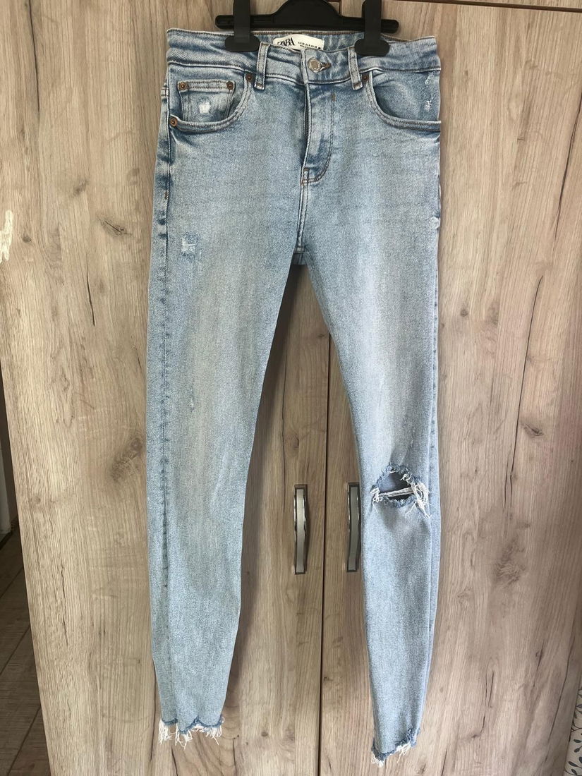 Blugi Zara