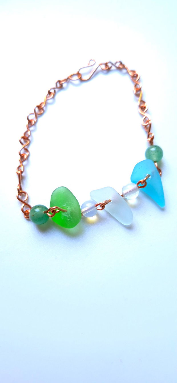 Brataradin cupru cu sticla de mare-sea glass, aventurin si opalit