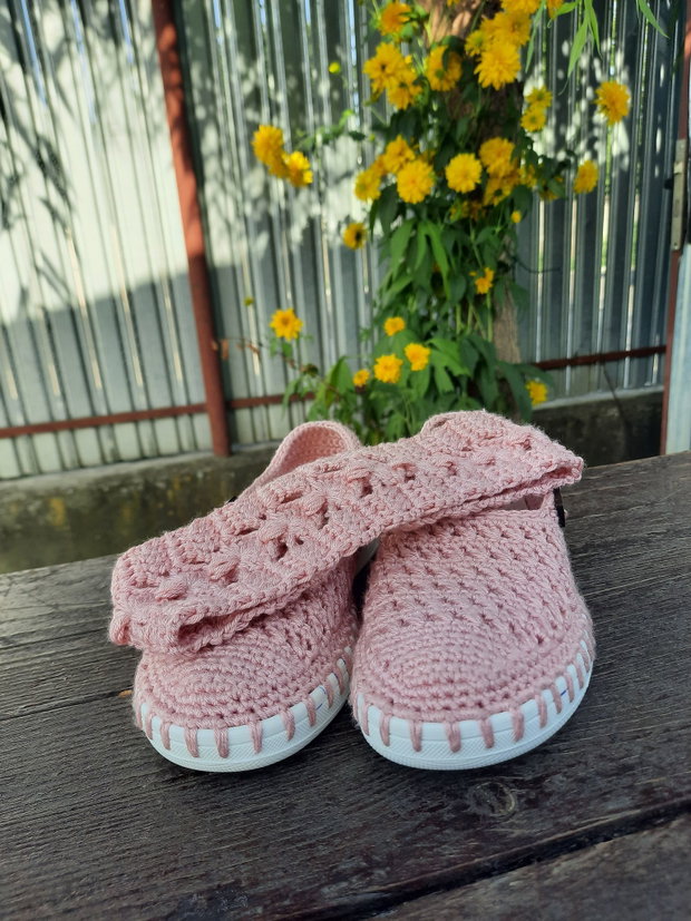 Espadrile si bentita