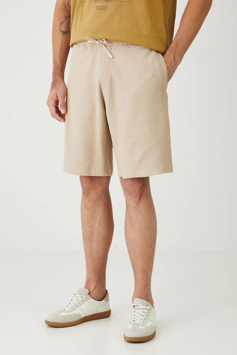 Medicine pantaloni scurți culoarea bej