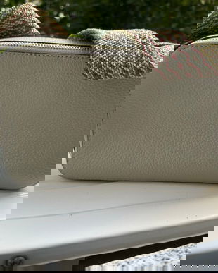 Geantă crossbody Coccinelle