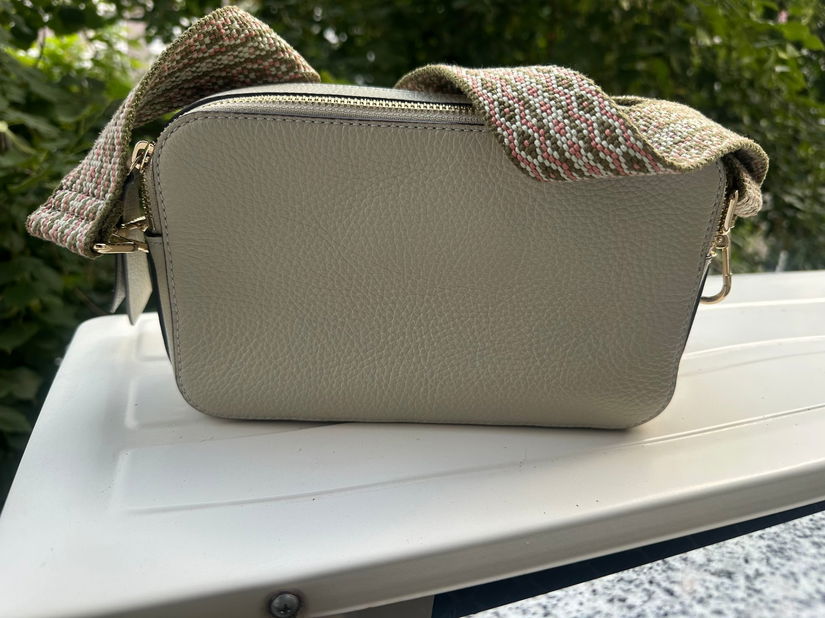 Geantă crossbody Coccinelle