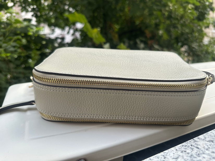 Geantă crossbody Coccinelle