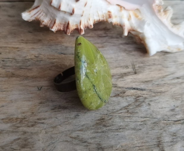 Inel opal verde - inel bronz, reglabil