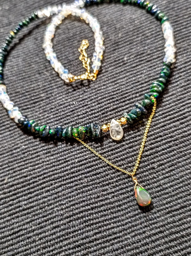 Colier vermeil opal de foc etiopian alb negru piatra lunii brioleta fatetata lant argint placat cu aur contrast minimalist boho chic trendy - Transport gratuit