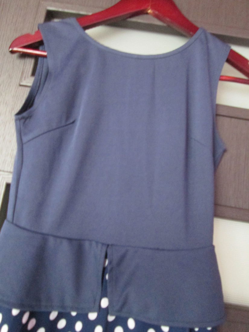 rochie cu buline eleganta S/XS