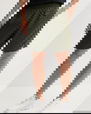 Puma pantaloni scurți de antrenament culoarea verde, 525910