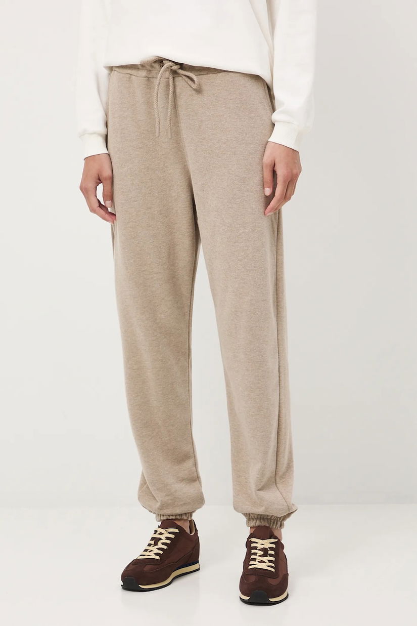Medicine pantaloni de trening culoarea bej, uni