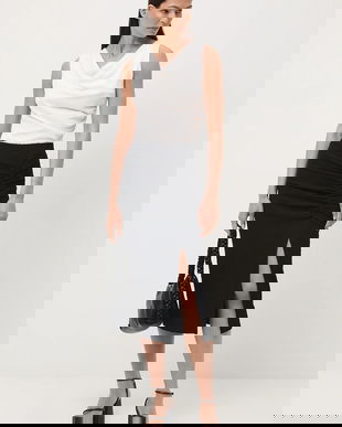 Medicine fustă culoarea negru, midi, drept