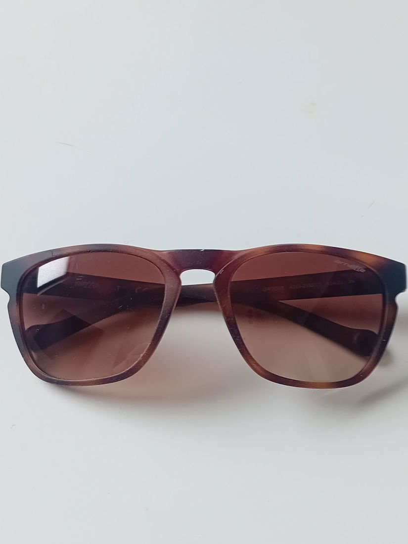 Ochelari de soare Arnette