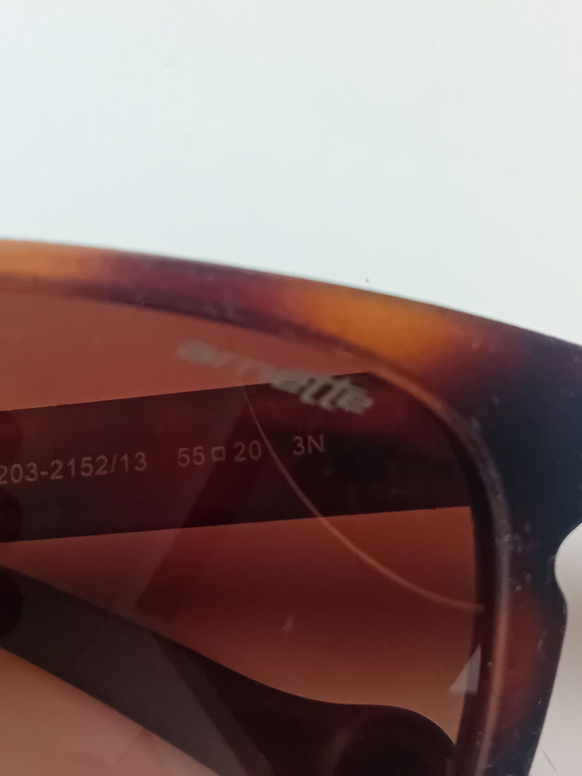 Ochelari de soare Arnette