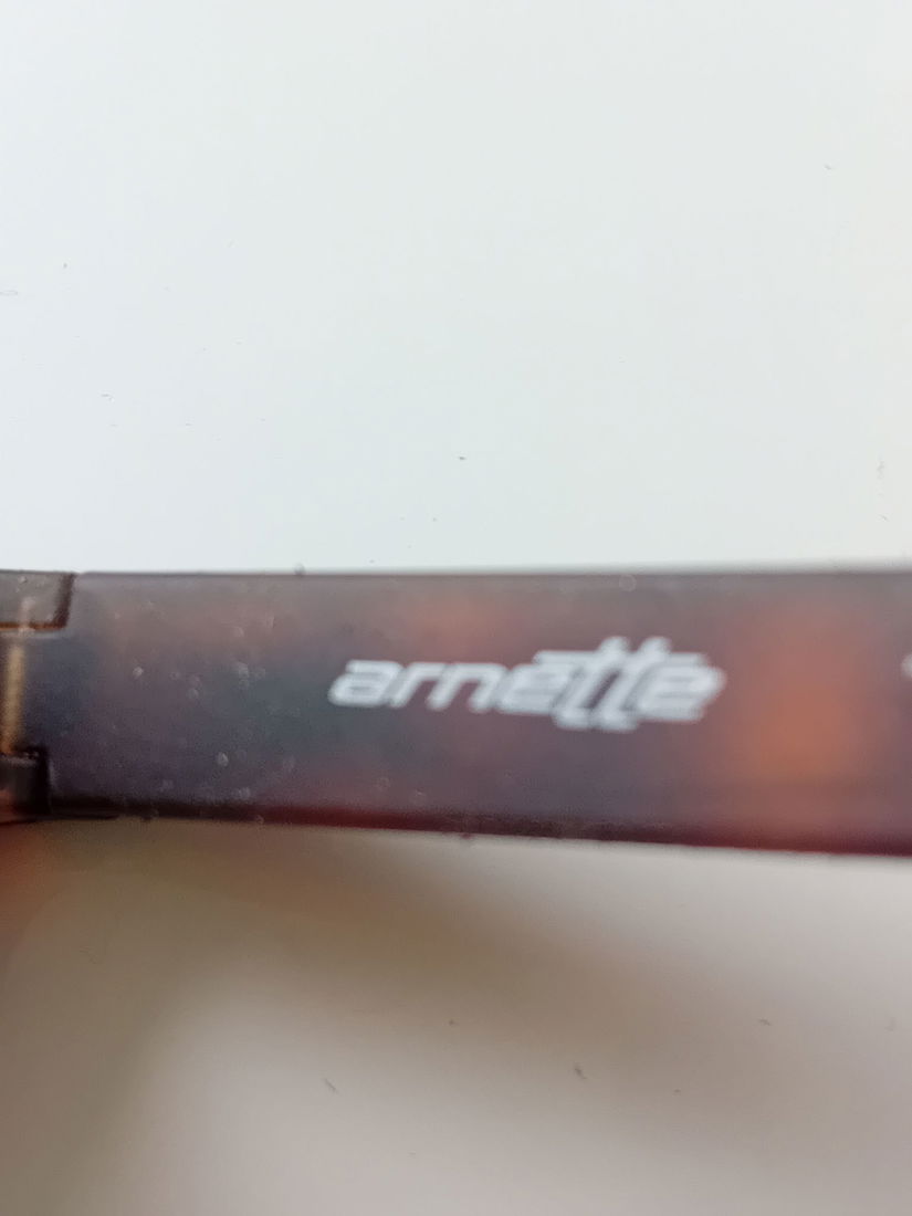 Ochelari de soare Arnette