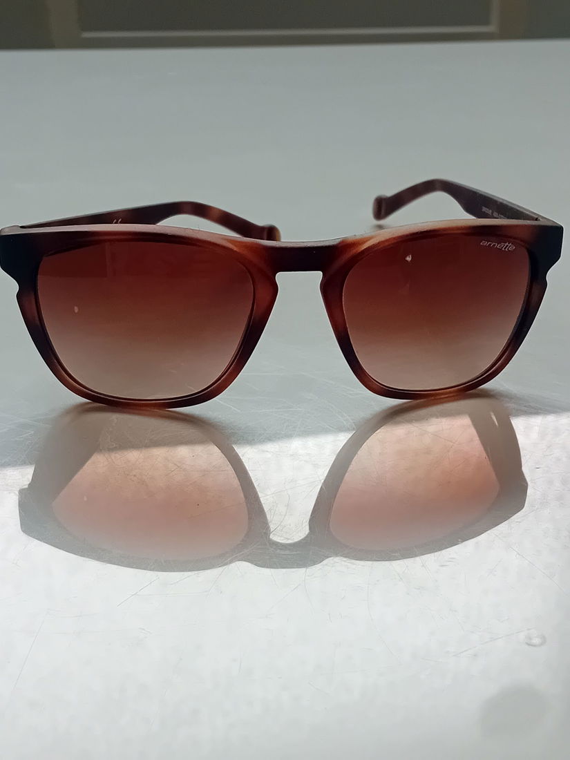 Ochelari de soare Arnette