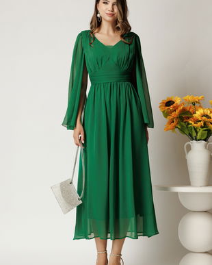 Rochie midi verde din voal creponat in clos cu maneci despicate