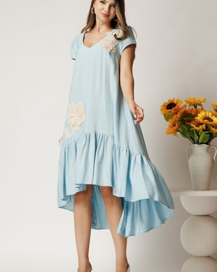 Rochie midi bleu din rayon cu croi tip A si broderie florala