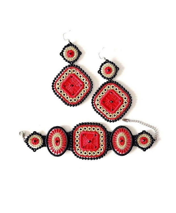 Set Royal Cercei si Bratara cu Cristale