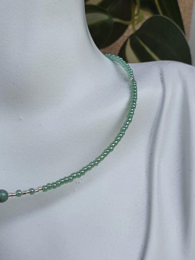 Choker minimalist cu mărgele turcoaz