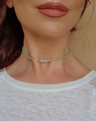 Choker minimalist cu mărgele turcoaz