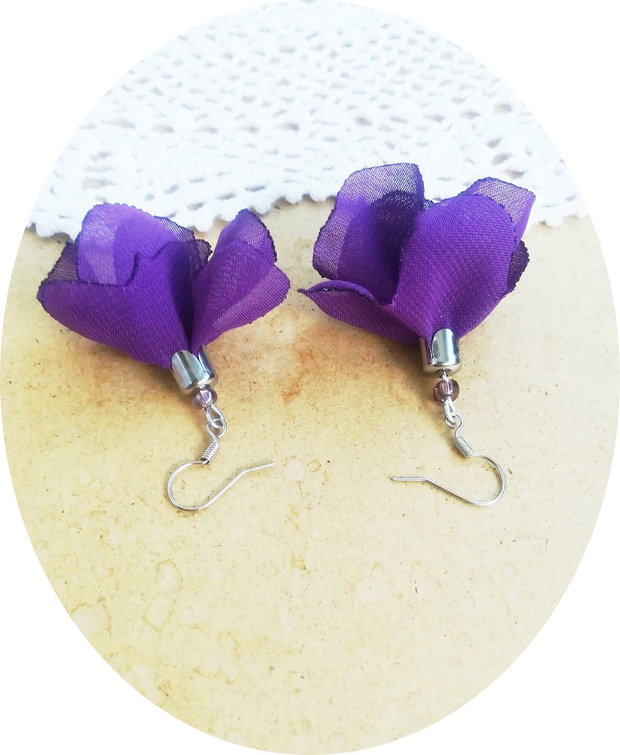 Cercei clopotei violet mov