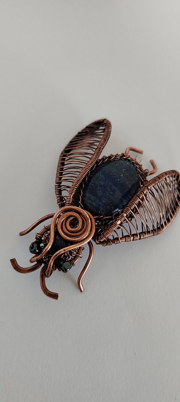 Brosa unicat, brosa din cupru, brosa cu lapis lazuli