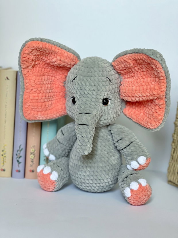 Elefant crosetat - Maxie Plushie