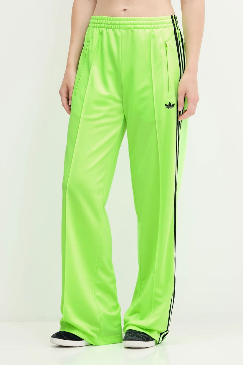 adidas Originals pantaloni de trening Firebird culoarea verde, cu imprimeu, JW1228