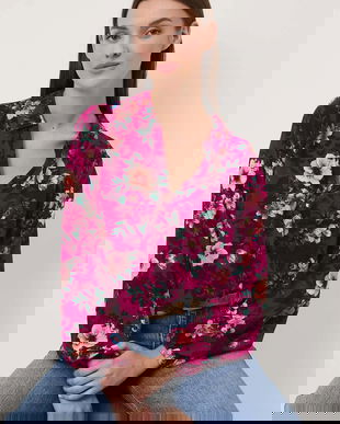 Medicine bluză culoarea roz, cu imprimeu