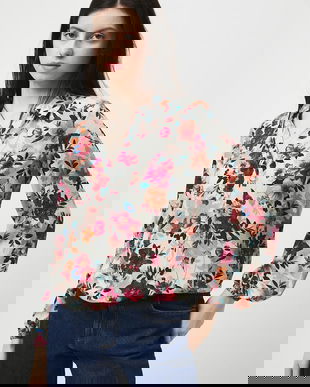 Medicine bluză culoarea bej, cu imprimeu