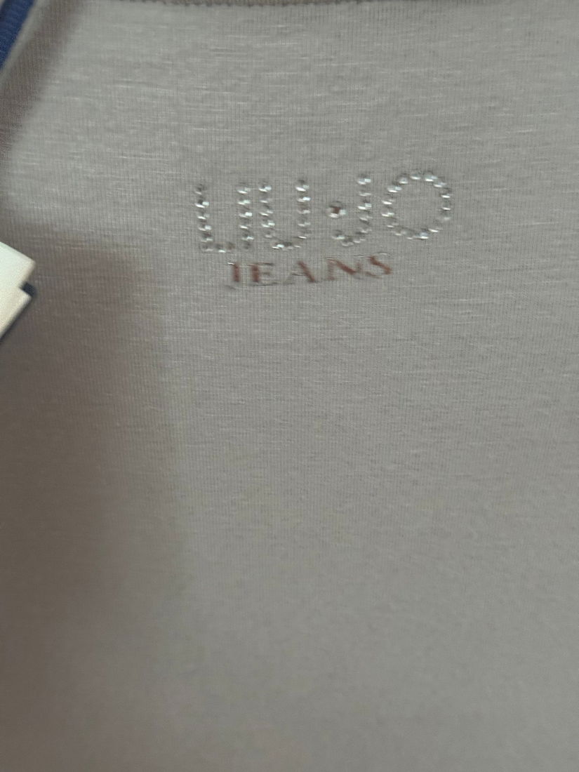 SUPERBA BLUZA LIU-JO JEANS MODEL SPECTACULOS MARIME L NOUA CU ETICHETE