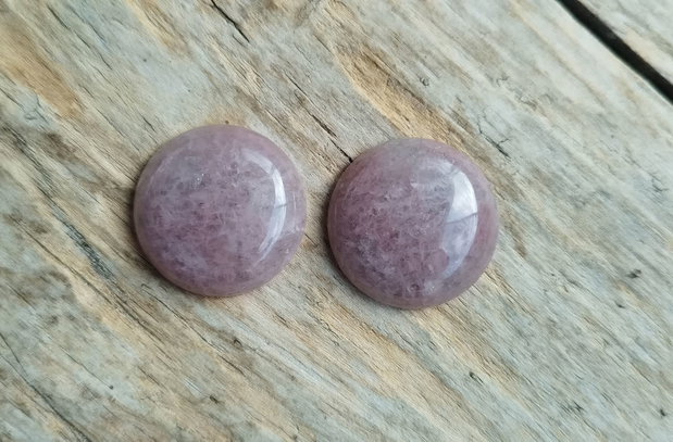 Cabochon cuart strawberry. 25 mm