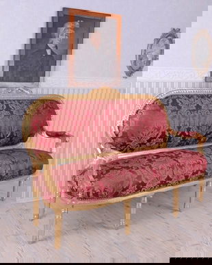 Sofa Madame Pompadour din lemn masiv auriu cu tapiterie rosie