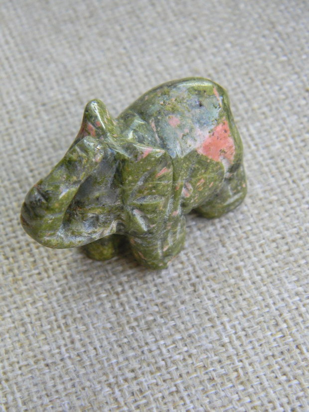 Elefant unakit (C45)