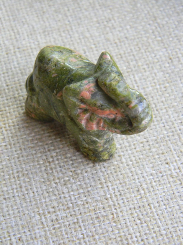 Elefant unakit (C45)