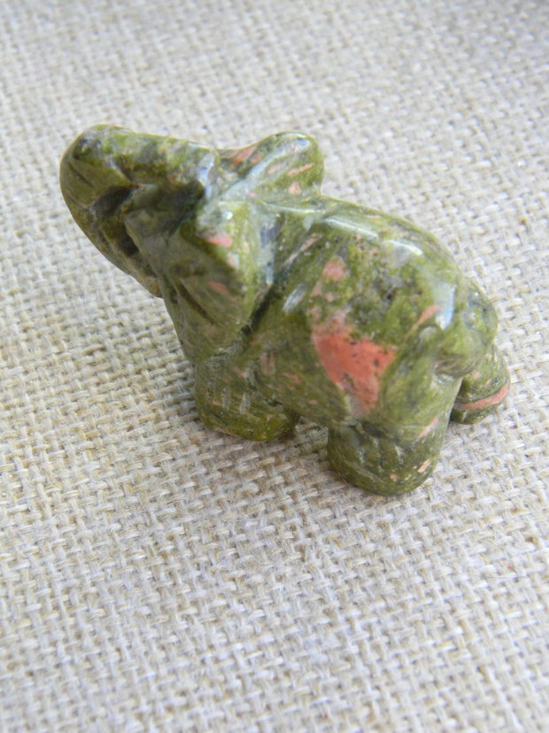 Elefant unakit (C45)