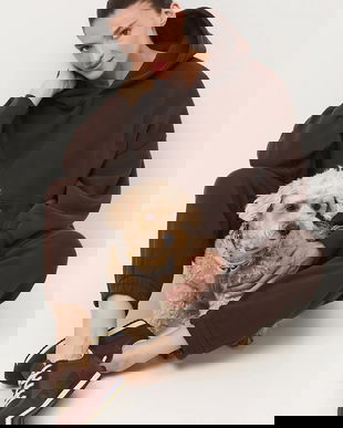 Medicine bluză culoarea maro, cu glugă, uni