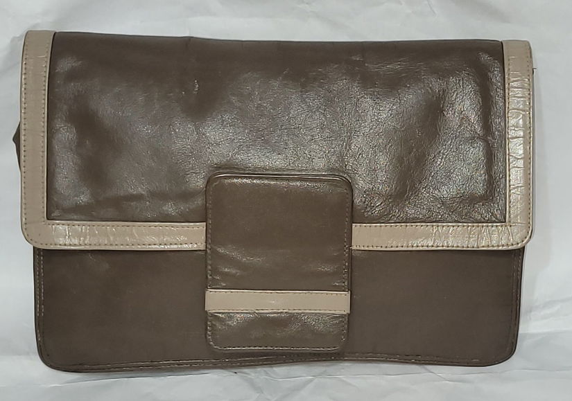 Plic retro din piele