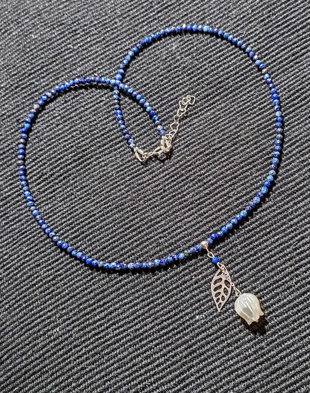 Colier argint lapis lazuli sidef gravat floare charm frunza lant argint minimalist boho chic rendy - Transport gratuit