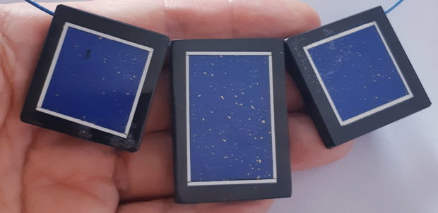Colier cu elemente geometrice din lapis slefuit