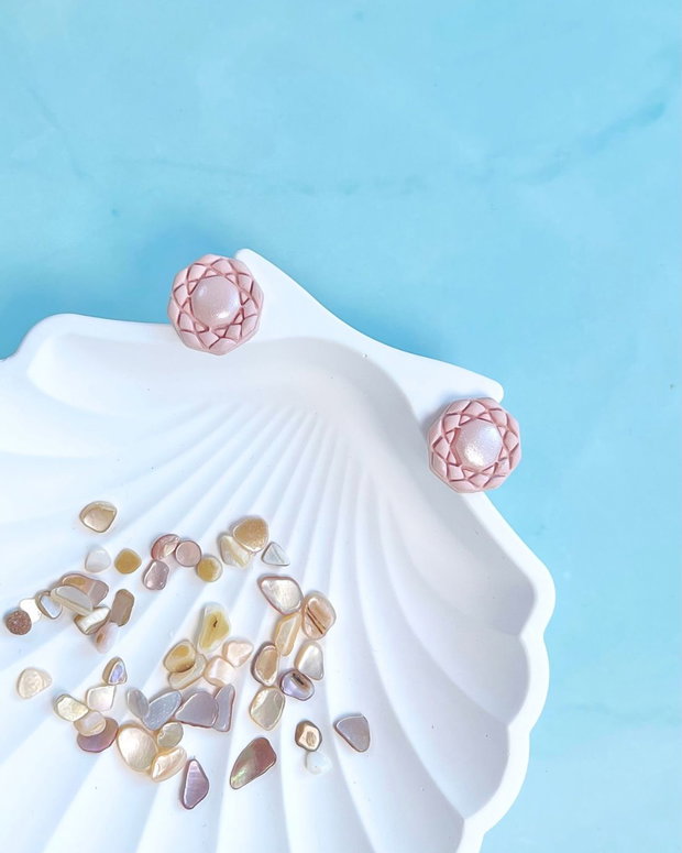 Cercei din lut polimeric PEARLY BLOOM #C0266