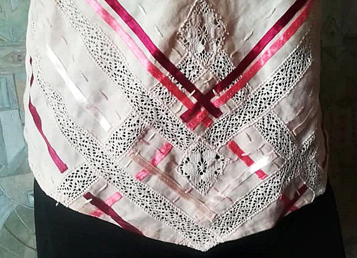 Top de in cu dantela , 42