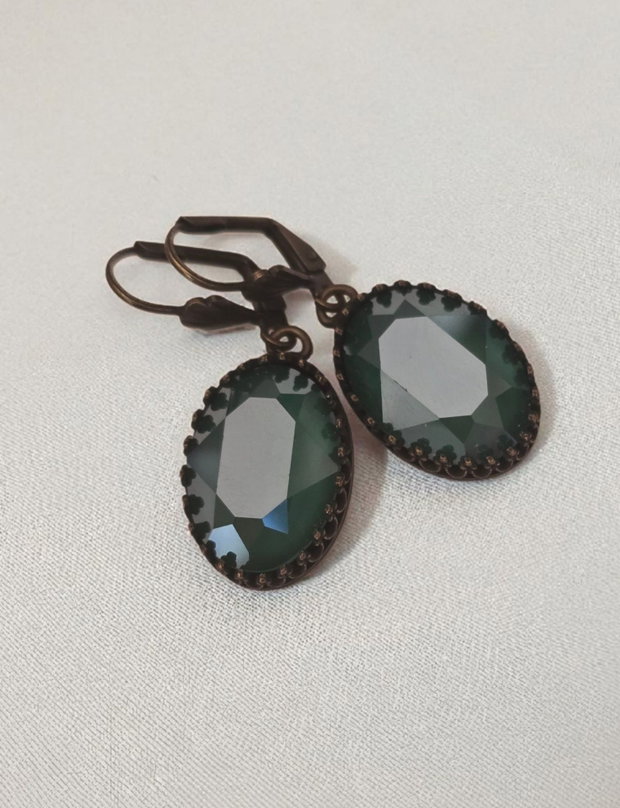Cercei din alama cu elemente Swarovski - rivoli cabochon oval, royal green, 18x13mm