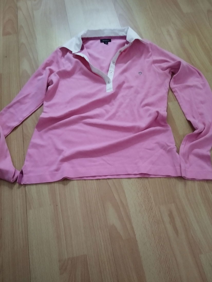 Tricou