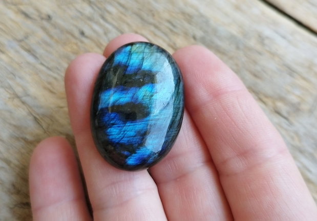 Cabochon labradorit, 36x25x7.5 mm