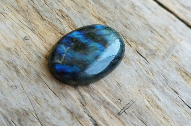Cabochon labradorit, 36x25x7.5 mm