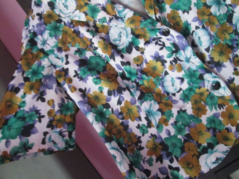 bluza vesela de vara dame M