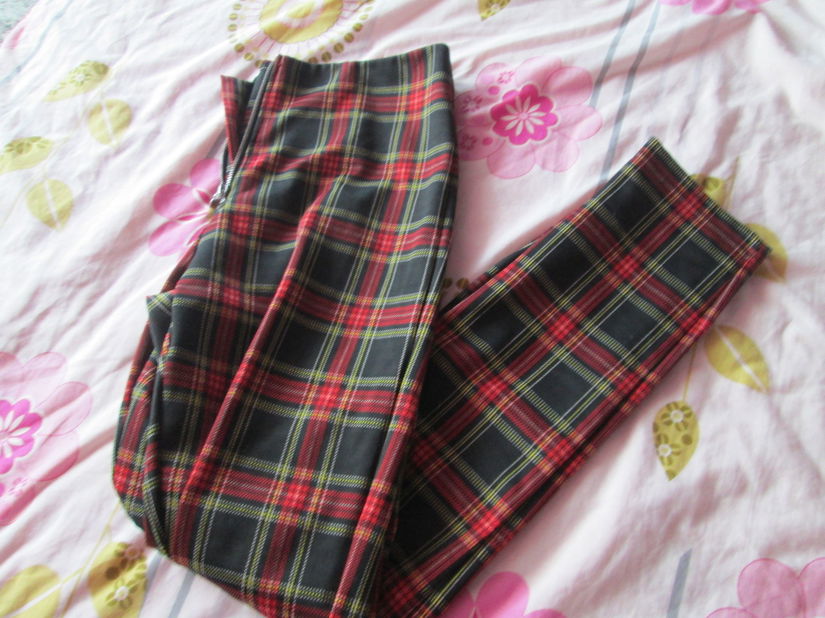 pantaloni carouri dame Calzedonia M/L