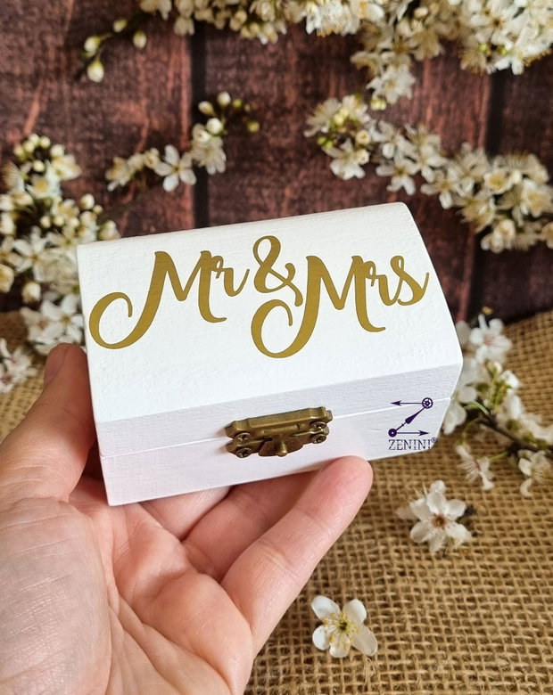 Cutie verighete We do, cutie verighete Mr&Mrs, cutie verighete The rings, cutie verighete eleganta, cutie verighete auriu, cutie cu mesaj, pernuta verighete